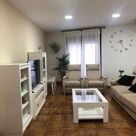 Piso Nuevo Plaza De La Constitucion Sta Cruz De La Zarza Appartement Santa Cruz de la Zarza Buitenkant foto